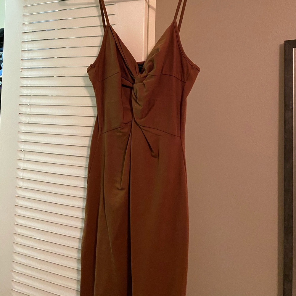 Brown dress size small